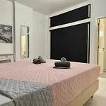 Sunset House By Coral Appartement